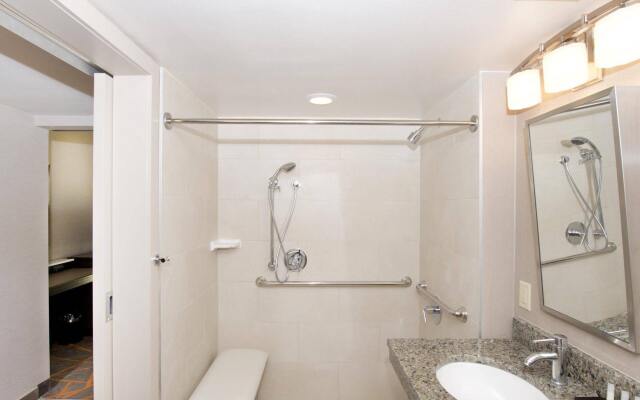 Embassy Suites by Hilton Cincinnati Northeast Blue Ash