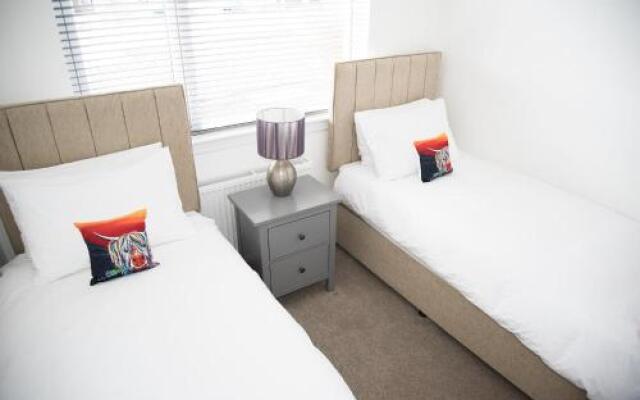 8 Glamaig Place