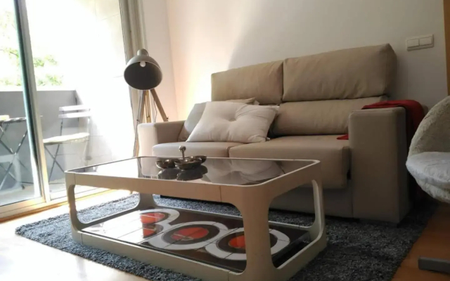 Stylish Flat, 2 Bathrooms And Swimmigpool!!