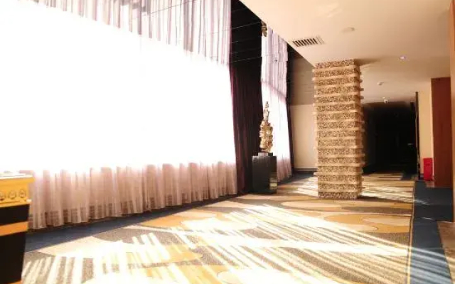 Fit Holiday Theme Hotel