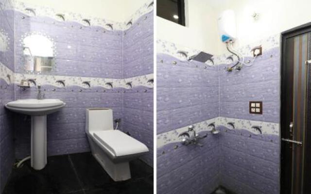 OYO 27763 Tr Hotel