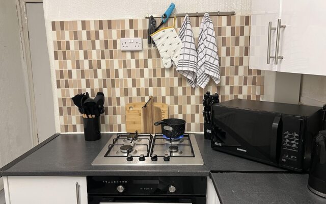 Remarkable 3-bed House in Liverpool