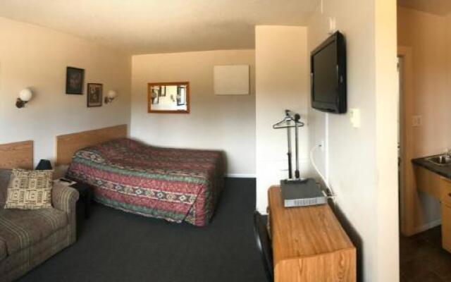 New Country Motel