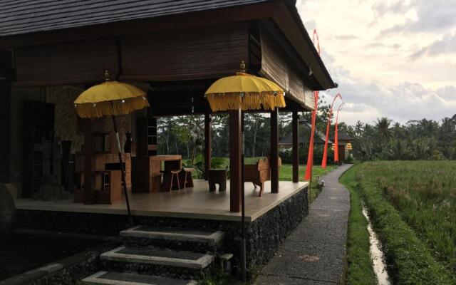 Puri Raya Villa Ubud