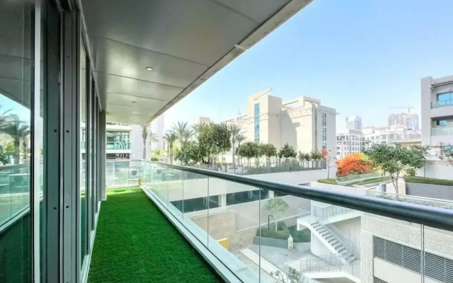 Cozy 2BR With Balcony The Greens