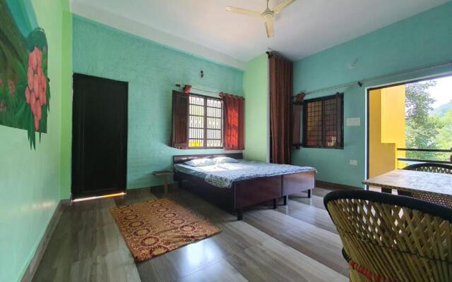 Pop 89240 Utsav River Bank Home Stay