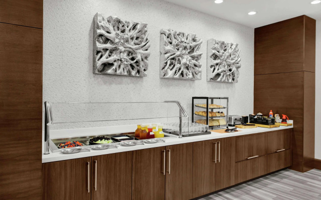 Hilton Garden Inn Charlotte Waverly, NC