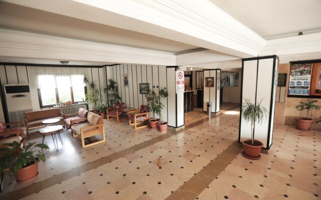 Karasu Hotel