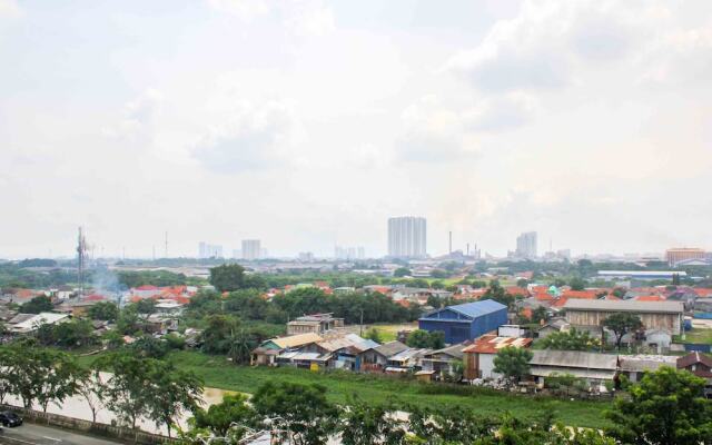 Nice and Elegant Studio at Riverview Jababeka Apartment