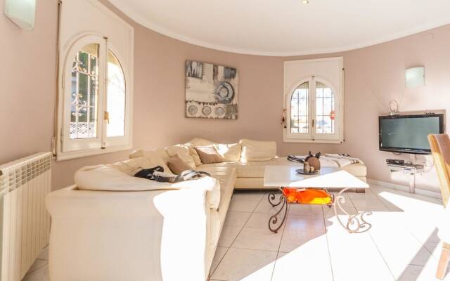 Fantastic Holiday Home With Private Pool in L'escala
