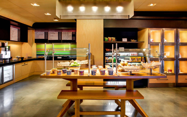 Aloft Leawood-Overland Park