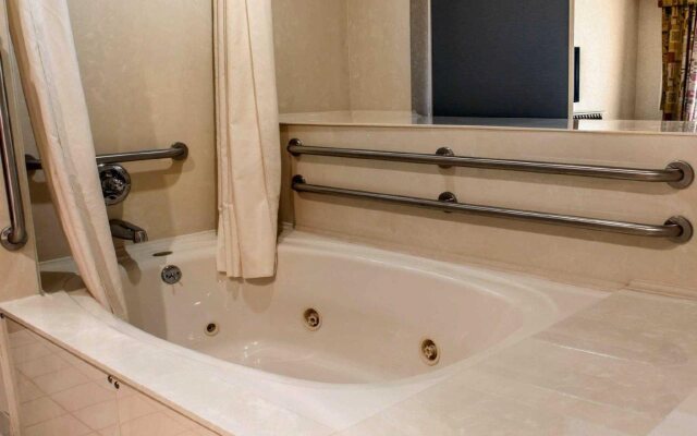 American Inn & Suites Waterford