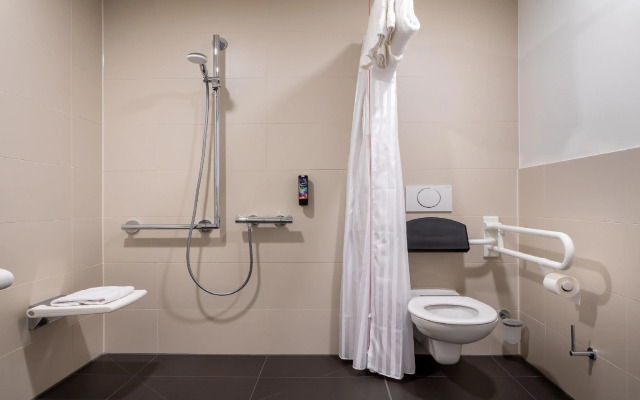 Holiday Inn - the niu, Ridge Halle Central Station by IHG