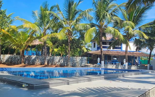 Aqua Arina Holiday Farm House