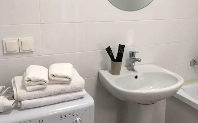 Апартаменты на переулке Полимерном 13