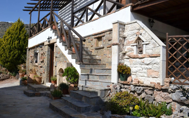 Katerina Apartments Kato Zakros   (No Front Desk Need To Contact  Property 5 Days In Advance)