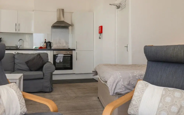 2 Beach View @ Beaconsfield House