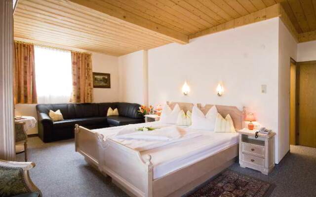 Gisela Hotel