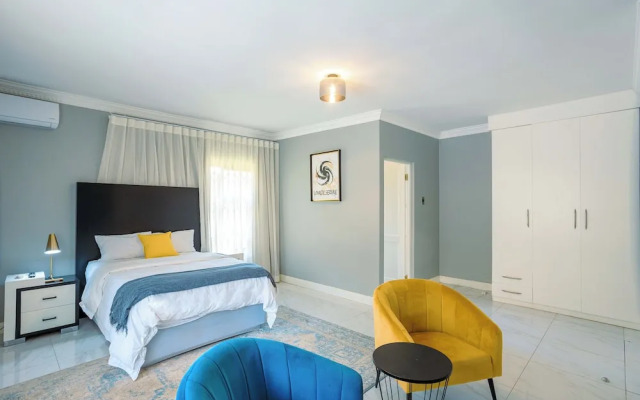 Adinkra Boutique Hotel