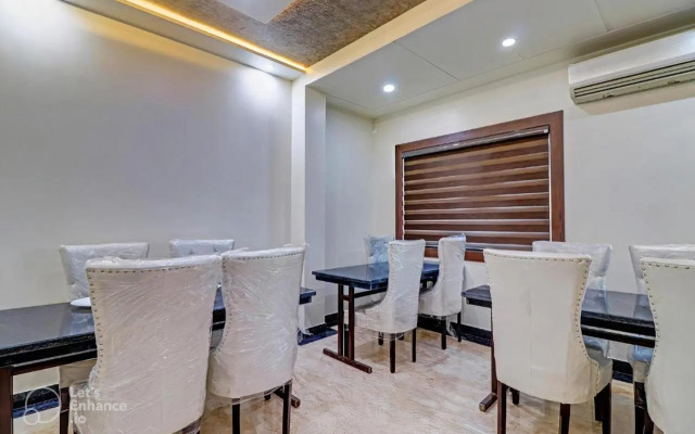 Hotel Sahibs RS Palace