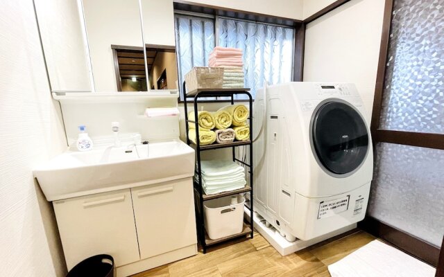 Hakone Lake Side Villa & Hot Springs