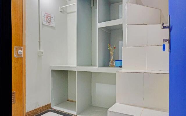OYO 90304 Neo Central Residence