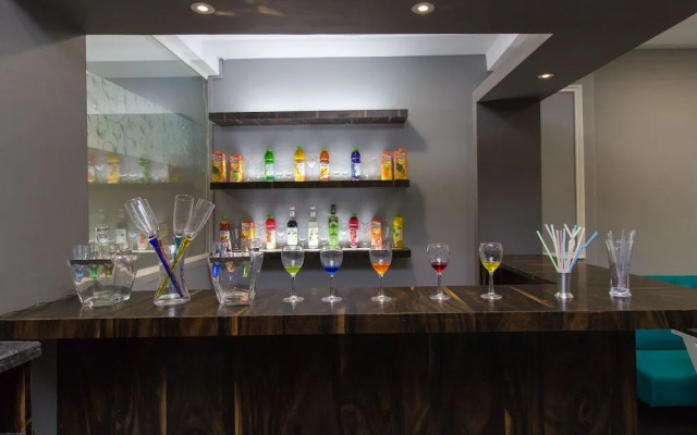 OYO 8941 Hotel Golden Leaves