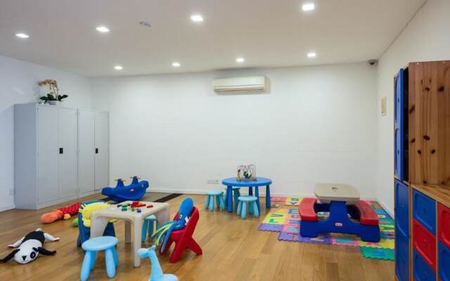 Bintang Fairlane Home