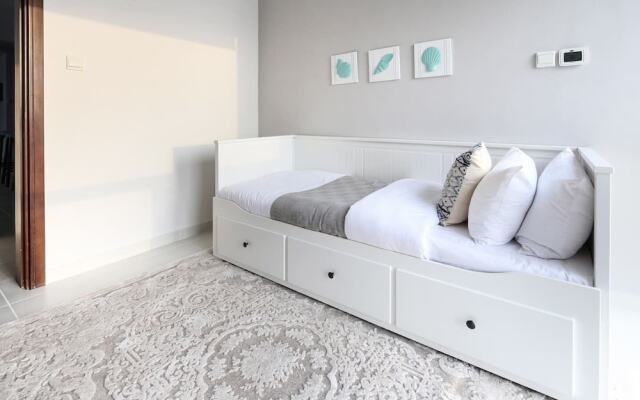 Astounding Marina Views in This Elegant 3br!