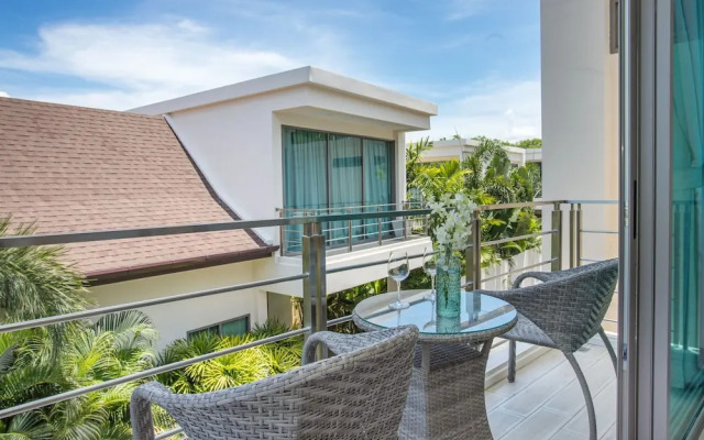 Trendy 4BR Villa Kari in KA Villas Rawai