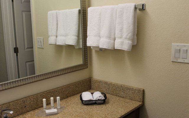 Doral Inn & Suites Miami Airport West