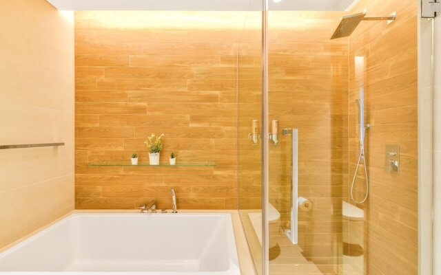 Luxury Beachfront 2BR w Stunning SeaView