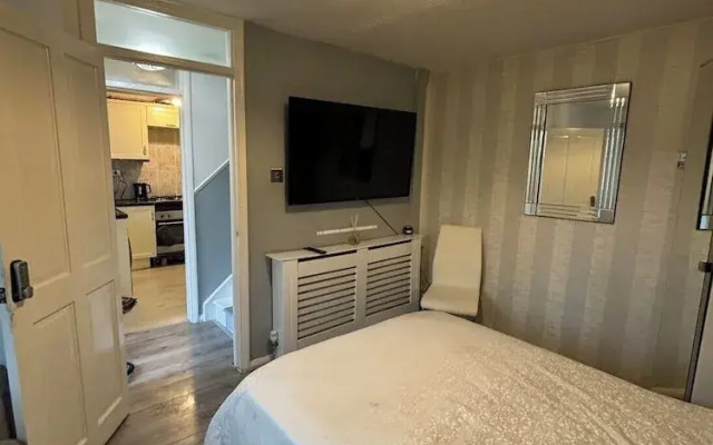 K Sweets Bromley Apartments