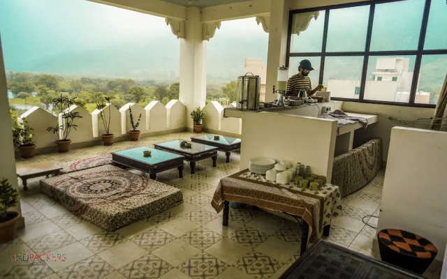 Madpackers Hostel Pushkar