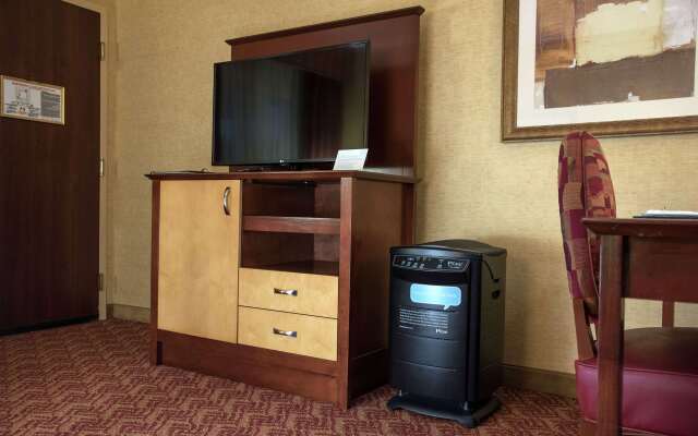 Отель Embassy Suites by Hilton Charlotte Concord Golf Resort & Spa