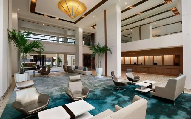 Hilton Miami Airport Blue Lagoon
