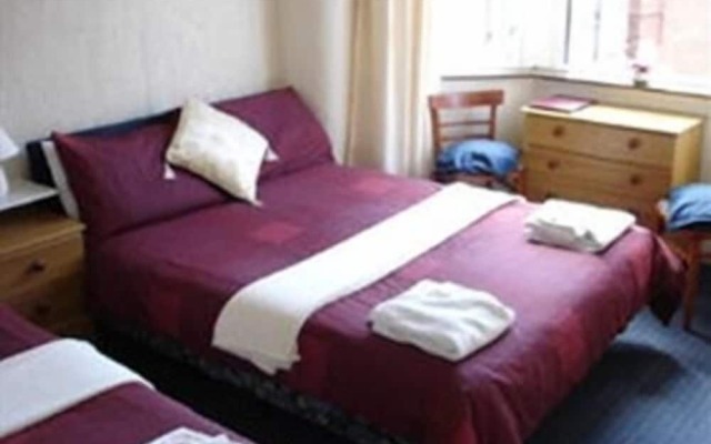 Clarron House Hotel