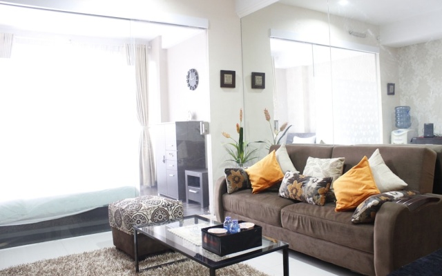 Stylish 1BR near ITB University at Dago Suites Apartment – Guest Rooms – Bandung