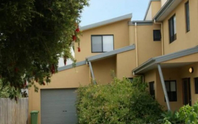 Central Cowes Family Townhouses
