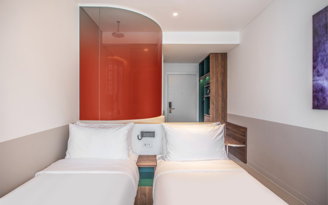Wink Saigon Centre, Unscripted by Hyatt - 24 Hours stay
