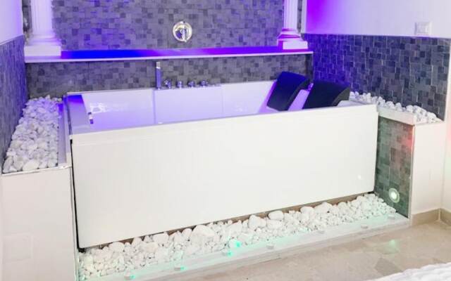 Belledonne Apartments