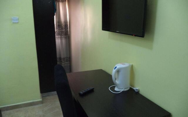 Pine Crest Exclusive Hotel & suite