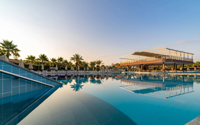 Sunmelia Beach Resort Hotel & Spa