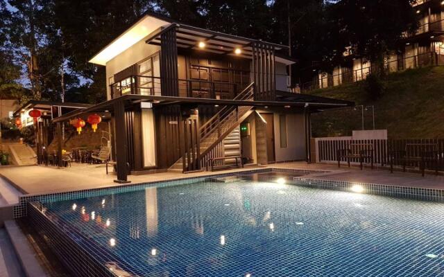 Casa Hill Resort