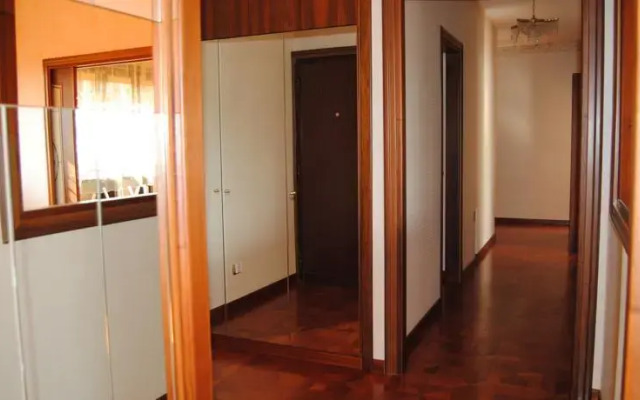 Vladi Luxury Aparthotel