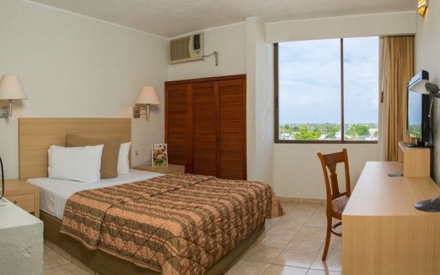 Hotel & Suites Real del Lago