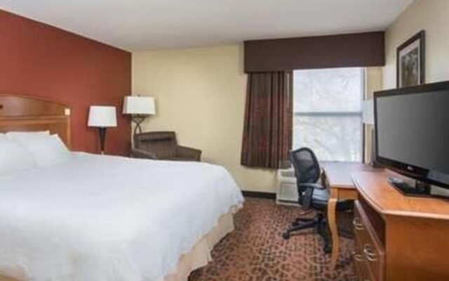 Hampton Inn & Suites Dallas/Frisco North-FieldhouseUSA