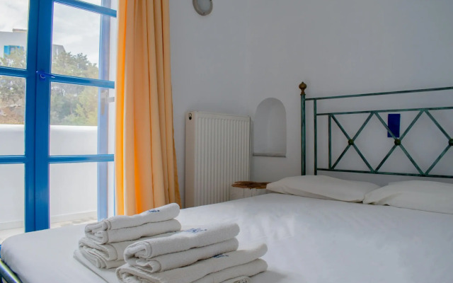 Aeraki Studios & Apartments