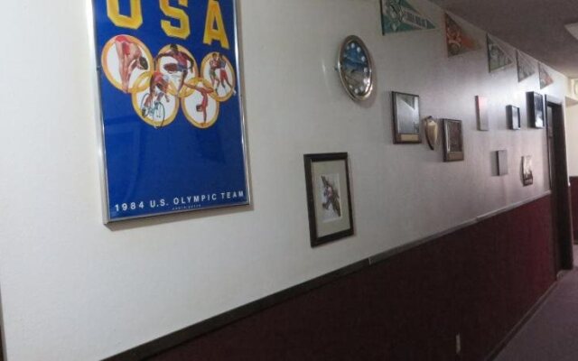 Sports Club Motel