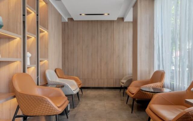 qingnianyangguanghotel